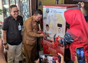 Riza-Debby Resmi Launching ATM Beras