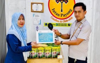 Sinergi Gerakan Ekonomi Rakyat, PT TIMAH Tbk Bantu UMKM KUBE Intan Payong Perkuat Kapasitas Produksi