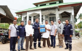 Dukung Kegiatan Keagamaan Masyarakat, PT TIMAH Tbk Serahkan Bantuan Untuk Musala Al Barokah