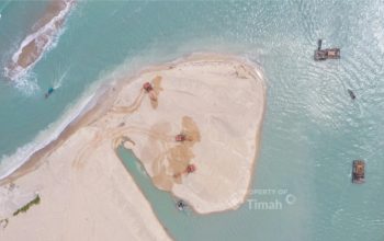 PT TIMAH Lakukan Pengerukan Muara Air Kantung, Nelayan Berharap Akses Keluar Masuk Kapal Bisa Lancar