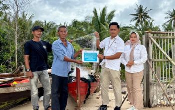 PT TIMAH Berikan Bantuan Alat Tangkap, Nelayan Tradisional Desa Kundur