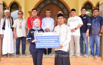 PT TIMAH Tbk Salurkan Bantuan untuk Masjid Agung Darussalam Belitung Timur