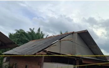 Wakil Ketua DPRD H. Kamarudin Harap Ada Bantuan Rumah Layak Huni Akibat Puting Beliung