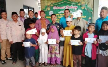 53 Anak Yatim dan Dhuafa di Kelurahan Air Itam Terima Bantuan