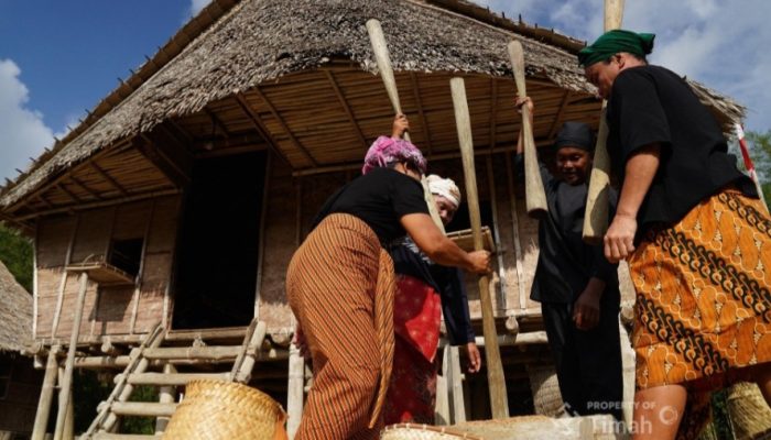 Cerita dari Mapur: Di Gebong Memarong, PT TIMAH Membersamai Jejak Adat yang Tak Pernah Padam