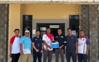 HUT ke-18 Desa Permis, PT TIMAH Dukung Turnamen Voli dan Jalan Santai Warga