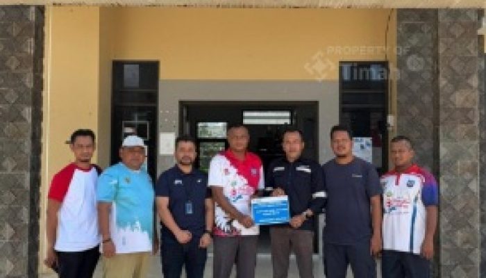 HUT ke-18 Desa Permis, PT TIMAH Dukung Turnamen Voli dan Jalan Santai Warga