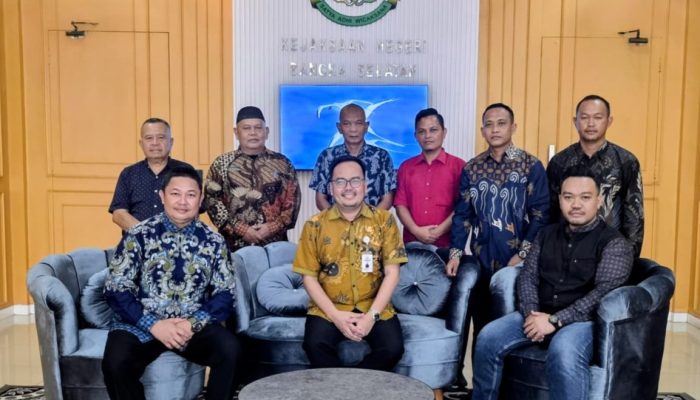 Perkuat Sinergi: Kajari Basel Terima Kunjungan Silaturahmi APDESI