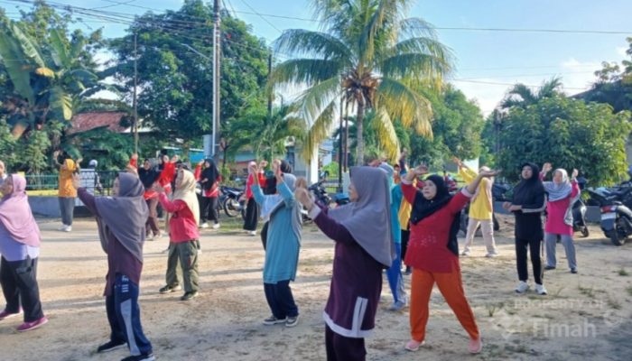 Lansia di Mentok Antusias Ikuti Senam Sehat Bersama PT TIMAH