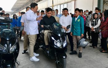 Dukung Ekosistem Kendaraan Listrik, Wapres Dorong Link and Match Pendidikan–Industri