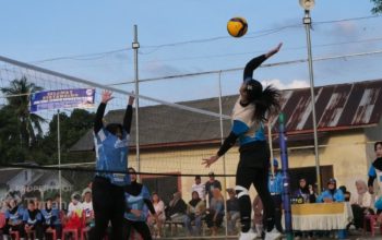 Bangkitkan Semangat Olahraga, PT TIMAH Dukung Turnamen Bola Voli Putri Kades Cup I Desa Terong