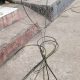 Warga Resah, Putusnya Kabel Fiber Optik Menjuntai Diduga Membahayakan Pengguna Jalan